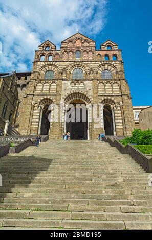 France, le Puy-en-Velay, rue des tables, Cathédrale notre-Dame, site classé au patrimoine mondial de l'UNESCO Banque D'Images