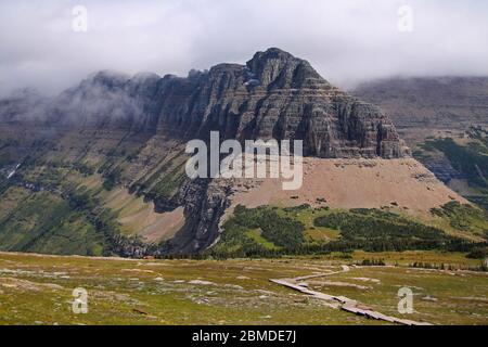 Vue depuis Logan Pass dans le parc national des Glaciers Banque D'Images