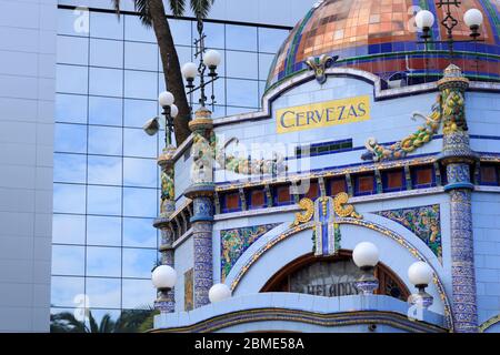 Café dans le parc San Telmo dans le quartier Triana, Las Palmas City, Gran Canaria Island, Canaries, Espagne, Europe Banque D'Images