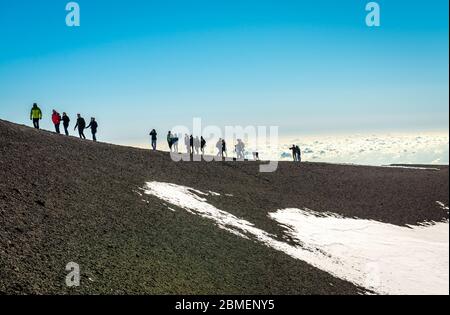 Etna / Italie - décembre 28 2015: Randonnée sur l'Etna, en Sicile. Banque D'Images