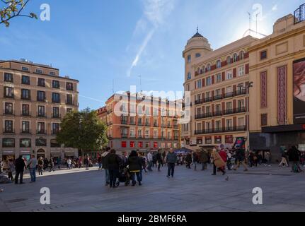 Vue sur l'architecture de la Plaza del Callao, Madrid, Espagne, Europe Banque D'Images