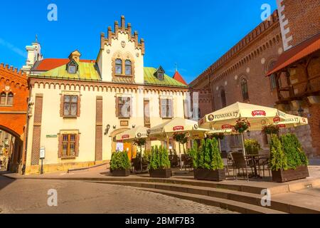 Cracovie, Pologne - 18 juin 2019 : paysage urbain avec église de la Transfiguration du Seigneur Pijarska dans la vieille ville Banque D'Images