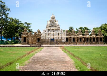 Vue extérieure du 7ème-8ème siècle Kailasanathar, un temple hindou de style palava (Dravidian), la plus ancienne structure de Kanchipuram, Tamil Nadu, Inde. Banque D'Images