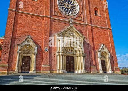 Cathédrale Saint-Pierre de DJAKOVO Banque D'Images