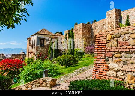 Malaga, Espagne - 11 mars 2017 : bâtiment intérieur faisant partie de la fortification palatiale de l'Alcazaba de Malaga. Banque D'Images