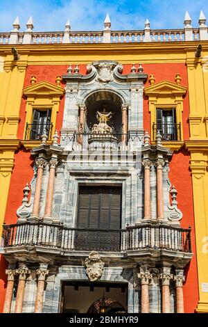 Malaga, Espagne - 5 mars 2017 : façade du Palais des évêques de Malaga Banque D'Images