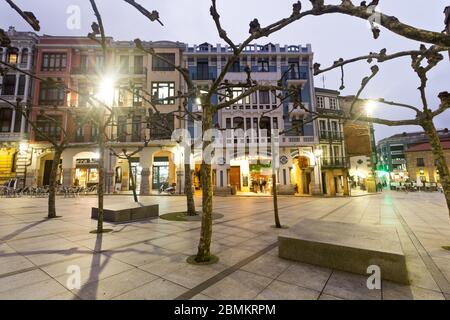 Avilés est une ville et un conseil espagnol situé dans la Principauté des Asturies, au nord de la péninsule ibérique, sur les deux rives de l'est Avilés Banque D'Images