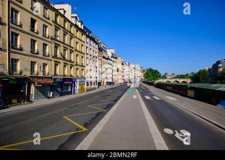 France, Paris, le quai des Grands Augustins lors du confinement de Covid 19 Banque D'Images