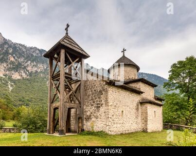 Église Saint-George, Monastère Dobrilovina, orthodoxe serbe, à Donja Dobrilovina, canyon de la rivière Tara, parc national de Durmitor, Monténégro Banque D'Images