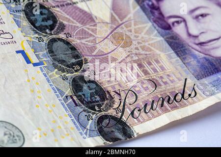 Gros plan sur un billet de 20 livres, 20 livres sterling Banque D'Images