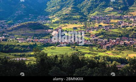 Saint-Pierre, Valle d'Aoste, Italie. Château Saint-Pierre, datant de la fin du XIIe siècle. Banque D'Images
