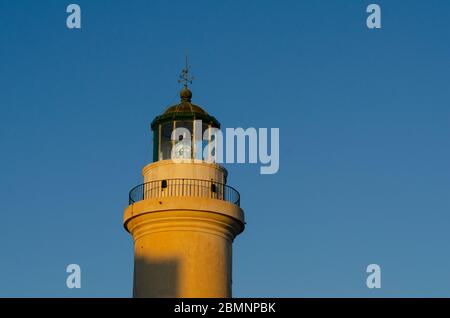 Le célèbre phare sur la promenade dans la ville côtière nord d'Alexandrúpoli Evros Grèce Banque D'Images
