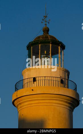 Le célèbre phare sur la promenade dans la ville côtière nord d'Alexandrúpoli Evros Grèce Banque D'Images