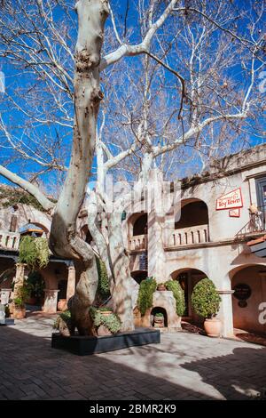 Village d'artisanat et d'art de Tlaquepaque, Sedona, États-Unis Banque D'Images