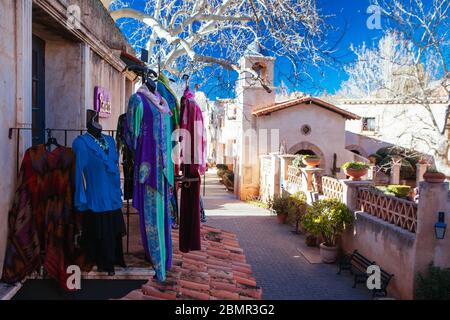 Village d'artisanat et d'art de Tlaquepaque, Sedona, États-Unis Banque D'Images