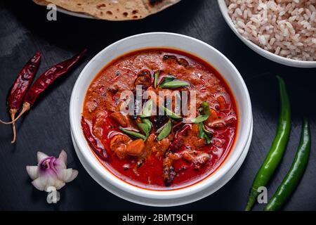 Curry de poisson avec riz Banque D'Images