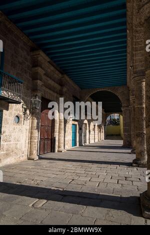 Casa del Conde de Casa Lombillo, immeuble de la Plaza de la Catedral, Centre de la Vieille ville, la Havane Vieja, la Havane, Cuba Banque D'Images