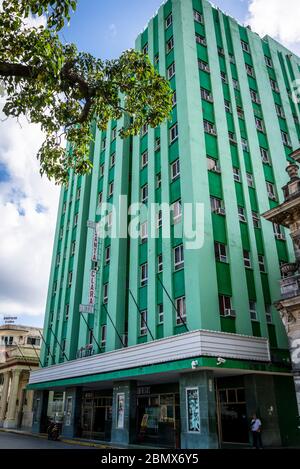 Hotel Santa Clara, Parque Vidal, la place centrale principale, Santa Clara, Cuba Banque D'Images