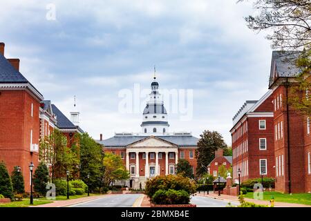 Bladen Street au-dessus du bâtiment du capitole de la maison d'État du Maryland et site de nombreux événements historiques construit en 1779 Annapolis ma, États-Unis Banque D'Images