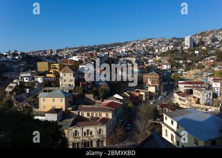 Valparaiso, Chili - 09 août 2019 : vue sur l'une des collines de la ville Banque D'Images