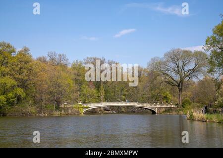 Bow Bridge à Central Park, New York. Banque D'Images