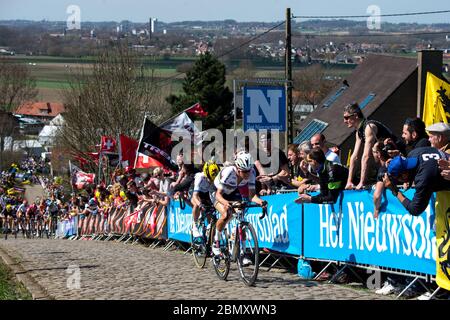 2016 visite de Flandre 3 avril. Elizabeth Armitstead, championne du monde britannique (Boels Dolmans), a remporté la treizième édition du Tour de Flandre pour l'WO Banque D'Images