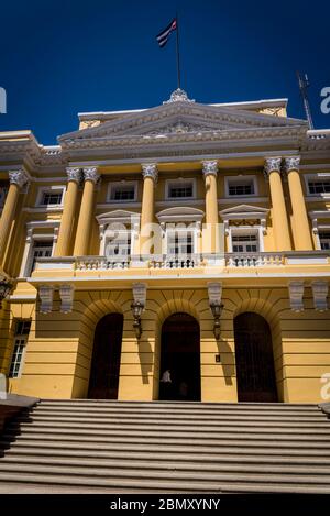 Palais de Gobierno, bâtiment provincial du gouvernement, récemment rénové, construit dans un style éclectique dans les années 1920, Santiago de Cuba, Cuba Banque D'Images