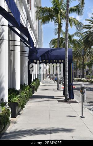 Beverly Hills, CA/USA - 7 mai 2020 : magasin Ralph Lauren sur Posh Rodeo Drive fermé pendant la quarantaine du coronavirus Banque D'Images