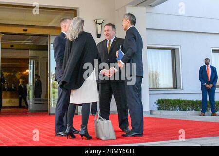 Le secrétaire Pompeo se prépare à une rencontre avec le président Kim à Pyongyang le secrétaire d'État Michael R. Pompeo se prépare à assister à une réunion avec le président Kim Jong un à Pyongyang, en République populaire démocratique de Corée, le 7 octobre 2018. Banque D'Images