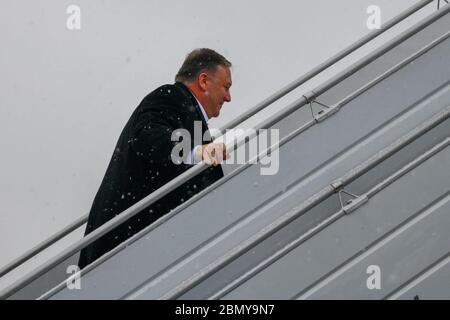 Le secrétaire d'État américain Michael Pompeo a assisté à une démonstration de tir réel du groupement tactique OTAN à présence avancée renforcée (EFP) à Szczytno, en Pologne, mettant en valeur les capacités de défense de l'OTAN. Banque D'Images