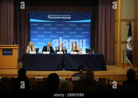 2019 la Conférence ministérielle pour promouvoir la liberté religieuse le 17 juillet 2019, le Directeur par intérim du Centre Simon-Skjodt pour la prévention du génocide Naomi Kikoler s'exprime sur un panel à la Conférence ministérielle pour promouvoir la liberté religieuse au Département d'État des États-Unis à Washington. Banque D'Images