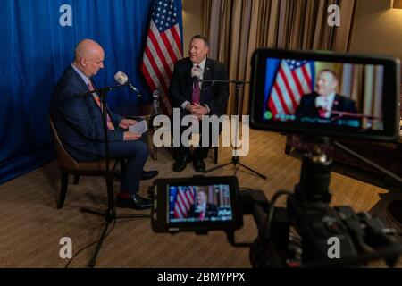 Le secrétaire Pompeo parle avec LBC radio le secrétaire d'État américain Michael R. Pompeo participe à une entrevue avec LBC radio à Londres, au Royaume-Uni, le 30 janvier 2020. Banque D'Images