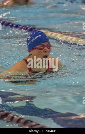 Concours de natation senior Dames Butterlfy Banque D'Images