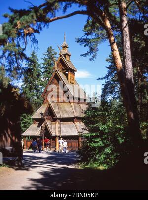 Église Stavkirke du GED au Musée folklorique norvégien (Norsk Folkemuseum), Bygdoy, Oslo, Royaume de Norvège Banque D'Images