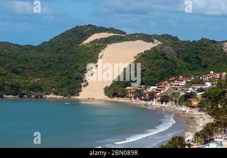 Ponta Negra Beach et Morro do Careca, Natal, Rio Grande do Norte le 14 août 2003. Banque D'Images