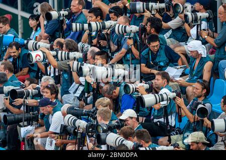 Photographes au Centre aquatique olympique d'Athènes aux Jeux Olympiques d'été de 2004 à Athènes. Banque D'Images