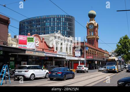 Dimmey's Clock Tower à Swan Street, dans la banlieue de Melbourne de Richmond, Victoria, Australie Banque D'Images