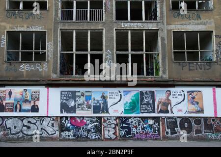 Bâtiment abondé / Stralauer Platz / Berlin Banque D'Images