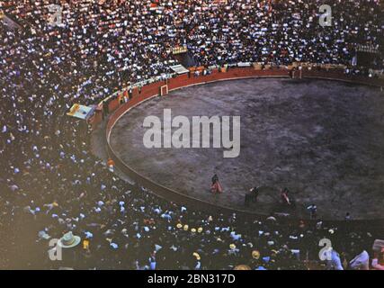 1962 photo historique - Bull Fight au Bullring Plaza de Toros à Mexico, Mexique Banque D'Images