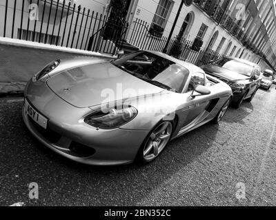 Porsche Carrera GT à Londres, photographie en noir et blanc Banque D'Images