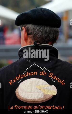 Le salon agricole (Comice agricole) de Saint-Gervais-les-bains. Fromager. France. Banque D'Images