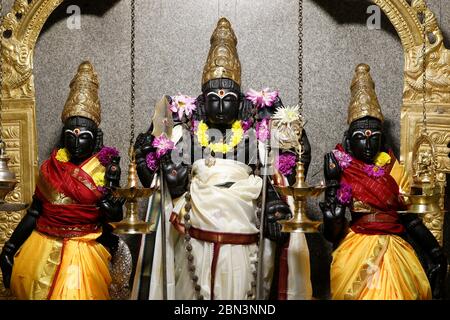 Murnite (statues de dieux) dans le temple de Murugan de Highgate Hill, Londres, Royaume-Uni Banque D'Images