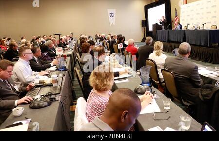 Robert E. Perez, sous-commissaire intérimaire pour les douanes et la protection des frontières (CBP) des États-Unis, s'adresse aux principaux membres de la National Customs Brokers and Forwarders Association of America (NCBFAA) qui ont assisté à la réunion annuelle du Hyatt Regency, Washington D.C., le 24 septembre 2018. Douanes et protection des frontières des États-Unis Banque D'Images