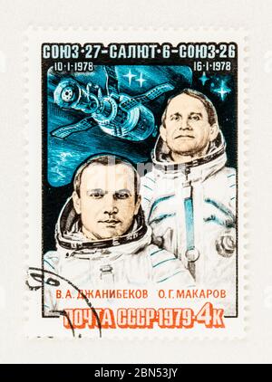 SEATTLE WASHINGTON - 11 mai 2020 : timbre soviétique du CCCP présentant des cosmonautes de 1978 vols spatiaux Soyouz 27. Scott # 4758 Banque D'Images