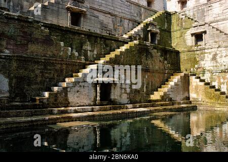 Toorji Ka Jhalra Bavdi steppwell. Jodhpur, Rajasthan, Inde Banque D'Images