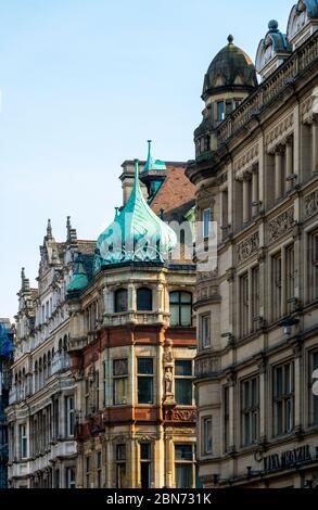 Bâtiments édouardiens (renouveau roman) sur Castle Street à Liverpool Banque D'Images