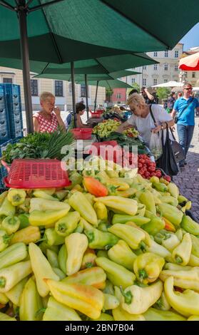 Marché en plein air à Zelny Th (place du marché des choux) à Brno, Moravie, République tchèque, Europe centrale Banque D'Images