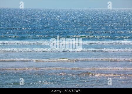 Paysage des vagues de l'océan Atlantique pendant le Windy Day Banque D'Images