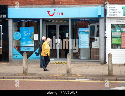 TUI met en garde contre jusqu'à 8,000 pertes d'emplois dues à la pandémie mondiale de coronavirus Covid-19 qui touche l'industrie du voyage et du tourisme Banque D'Images