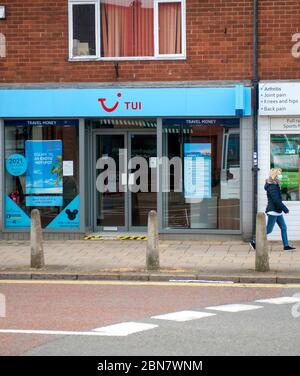 TUI met en garde contre jusqu'à 8,000 pertes d'emplois dues à la pandémie mondiale de coronavirus Covid-19 qui touche l'industrie du voyage et du tourisme Banque D'Images